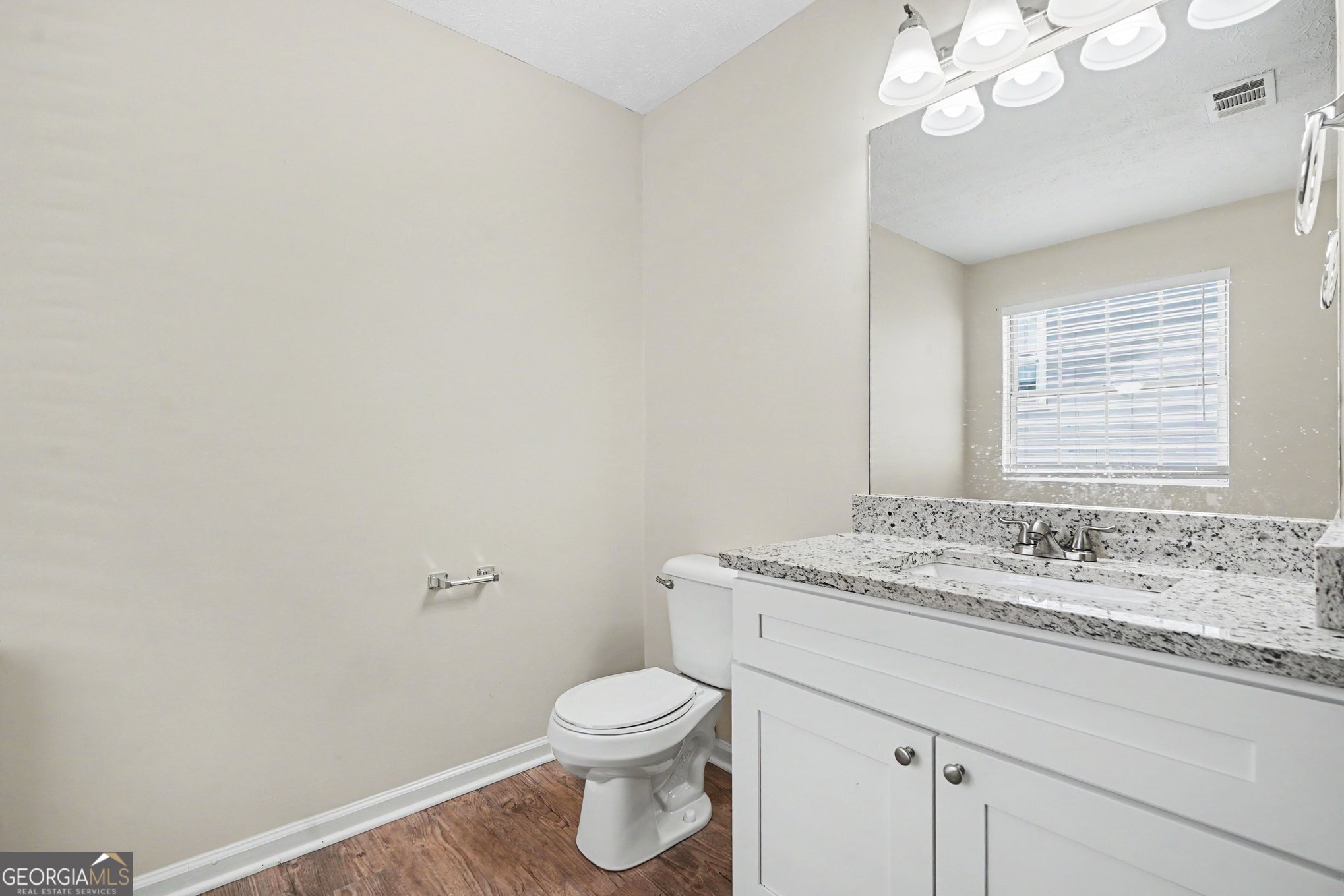 4065 Mission Way Property Photo 13
