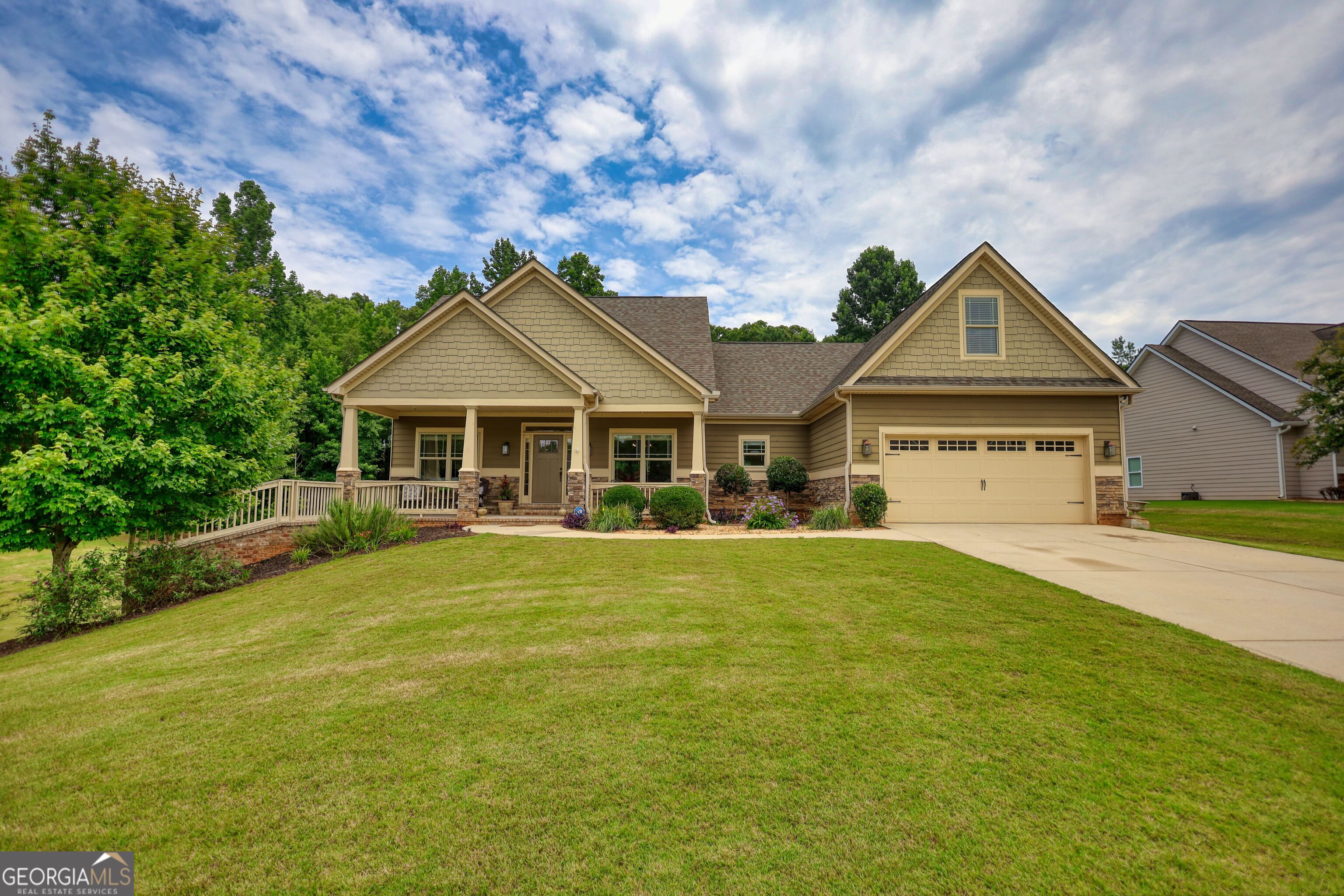 913 Ashland Falls Drive