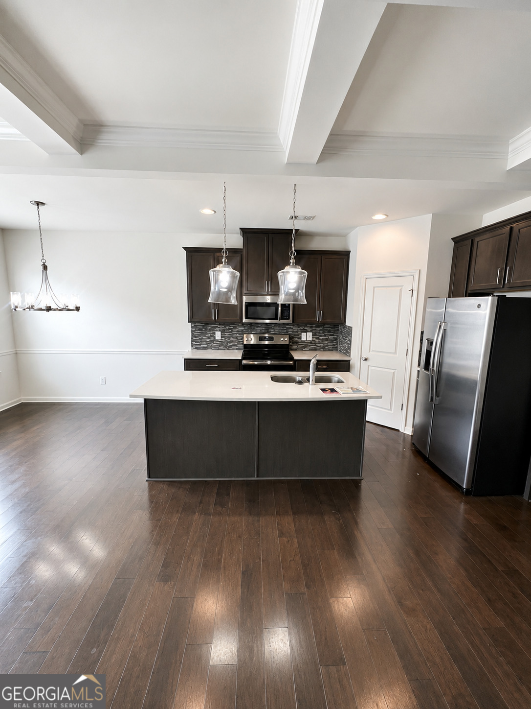 2711 Kemp Court Property Photo 12