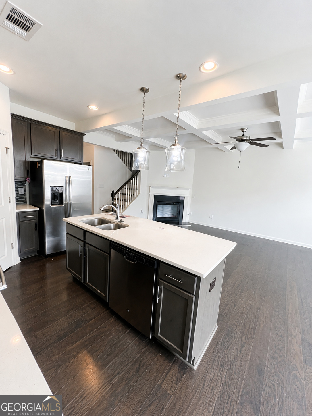 2711 Kemp Court Property Photo 14
