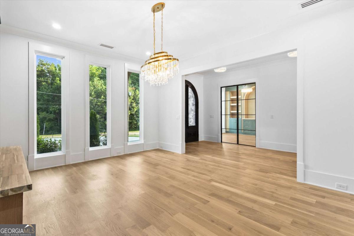 681 Old Peachtree Road Property Photo 6