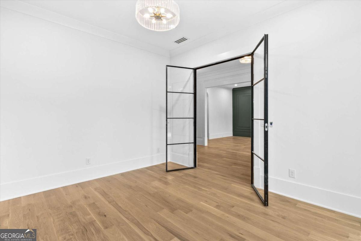 681 Old Peachtree Road Property Photo 8