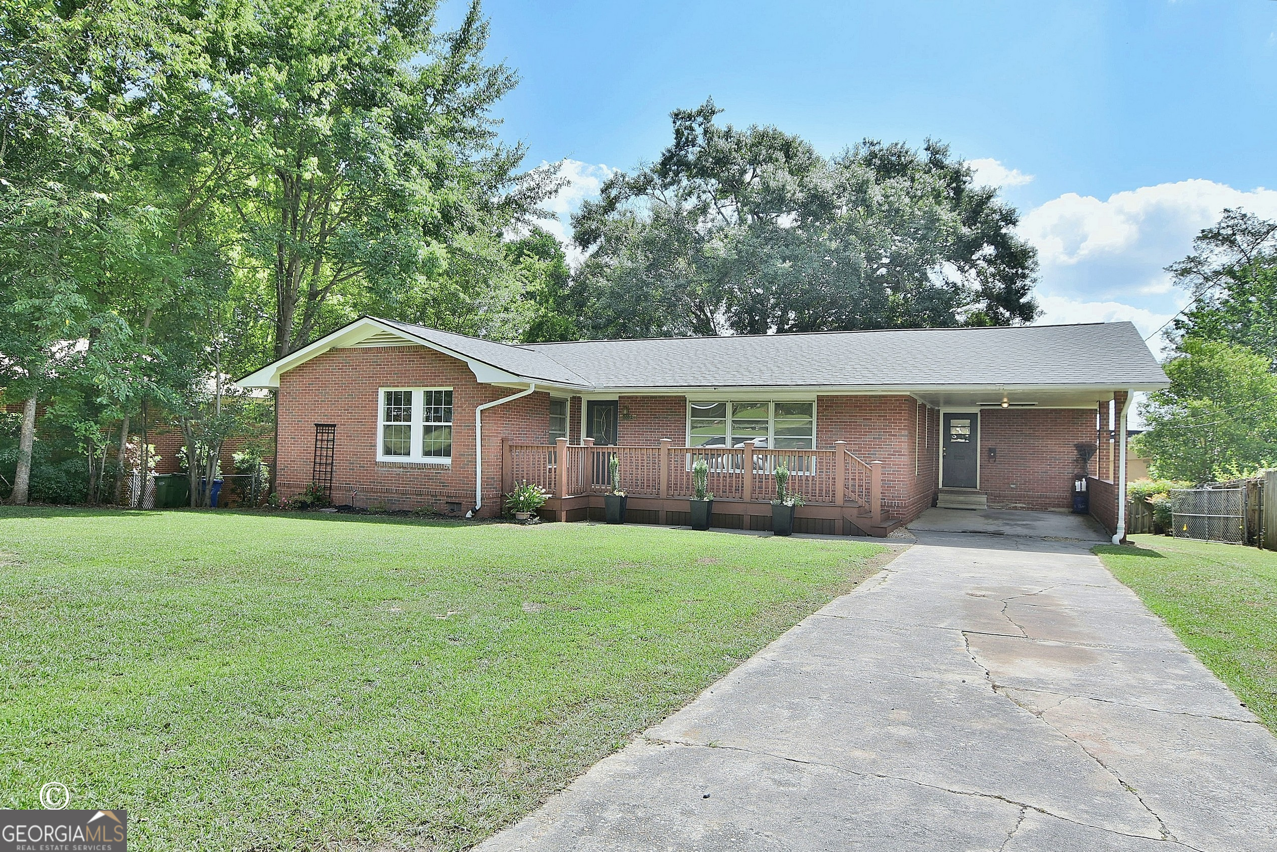 2002 Marilon Drive Property Photo 1