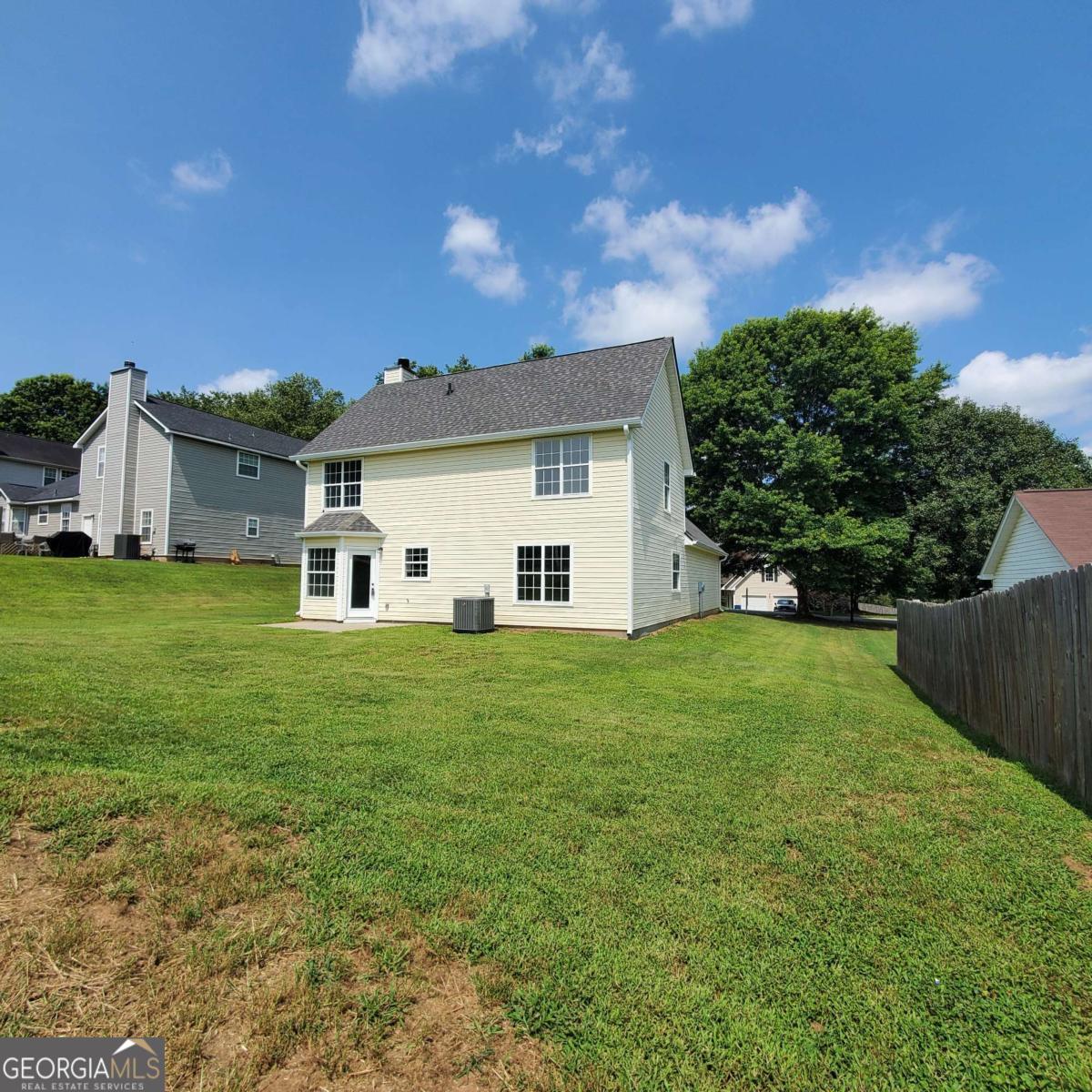 833 Kendall Park Drive Property Photo 6