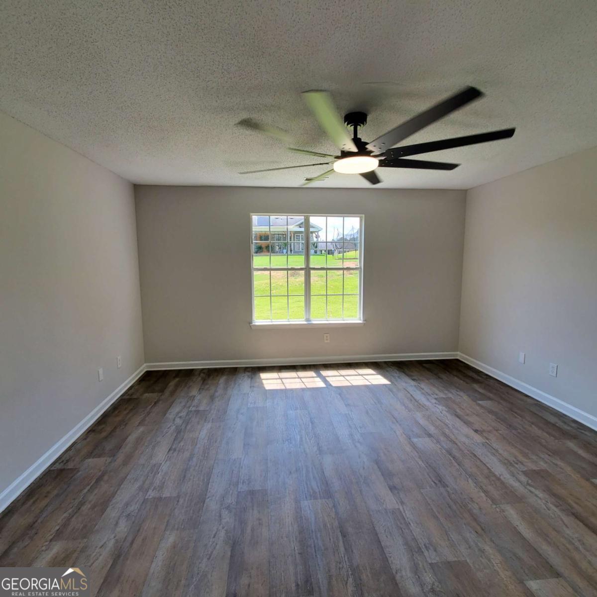 833 Kendall Park Drive Property Photo 26