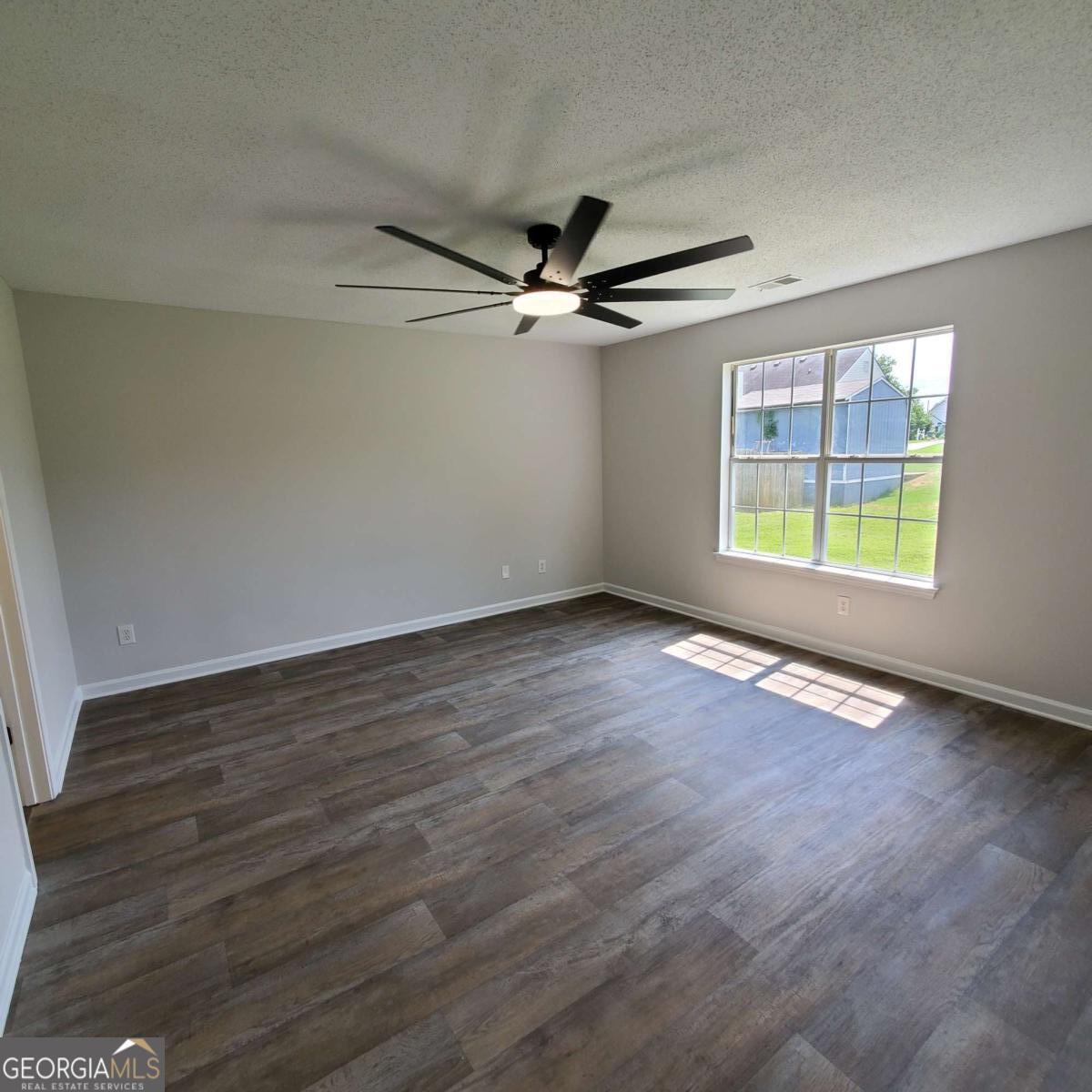 833 Kendall Park Drive Property Photo 27