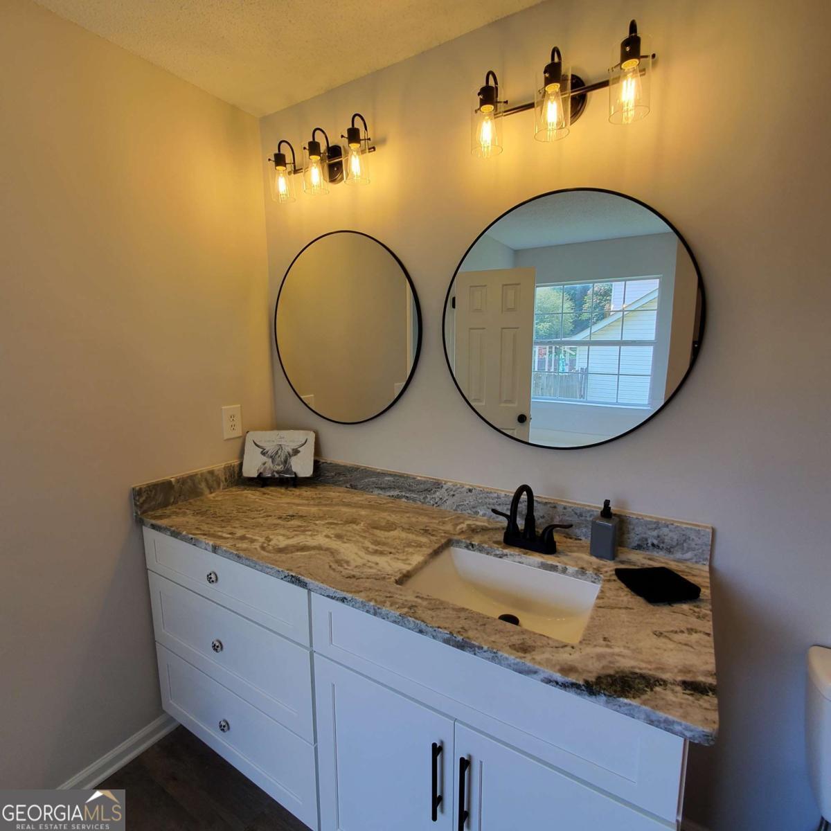 833 Kendall Park Drive Property Photo 29