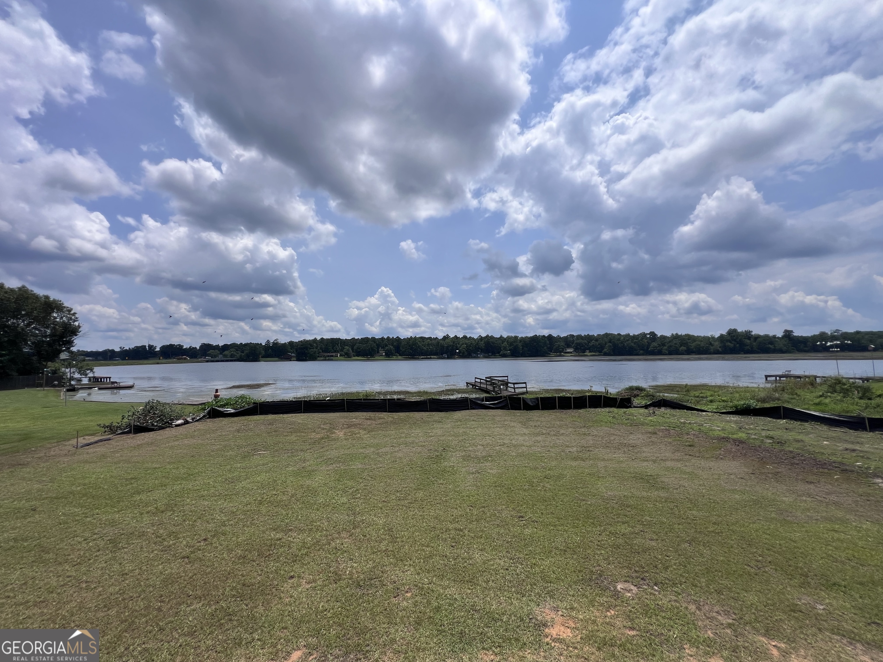 105 N Lakeshore Drive Property Photo 3