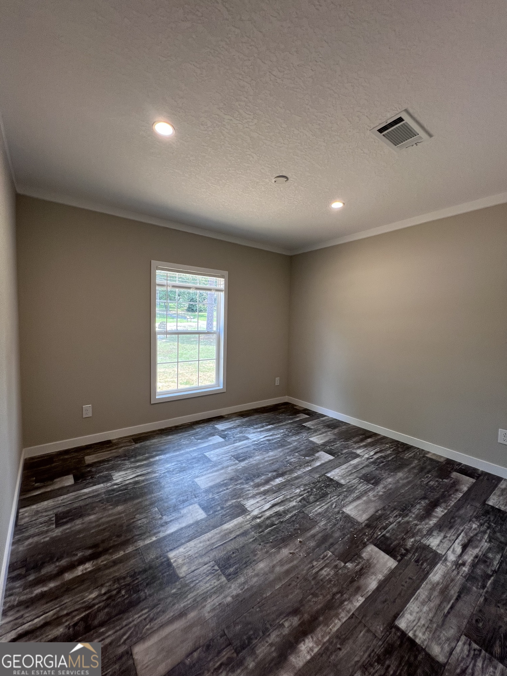 105 N Lakeshore Drive Property Photo 15