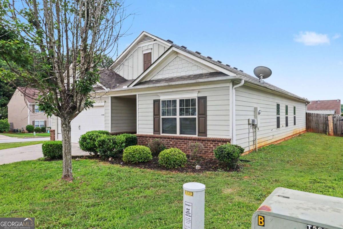 4205 Magnolia Place Property Photo 3