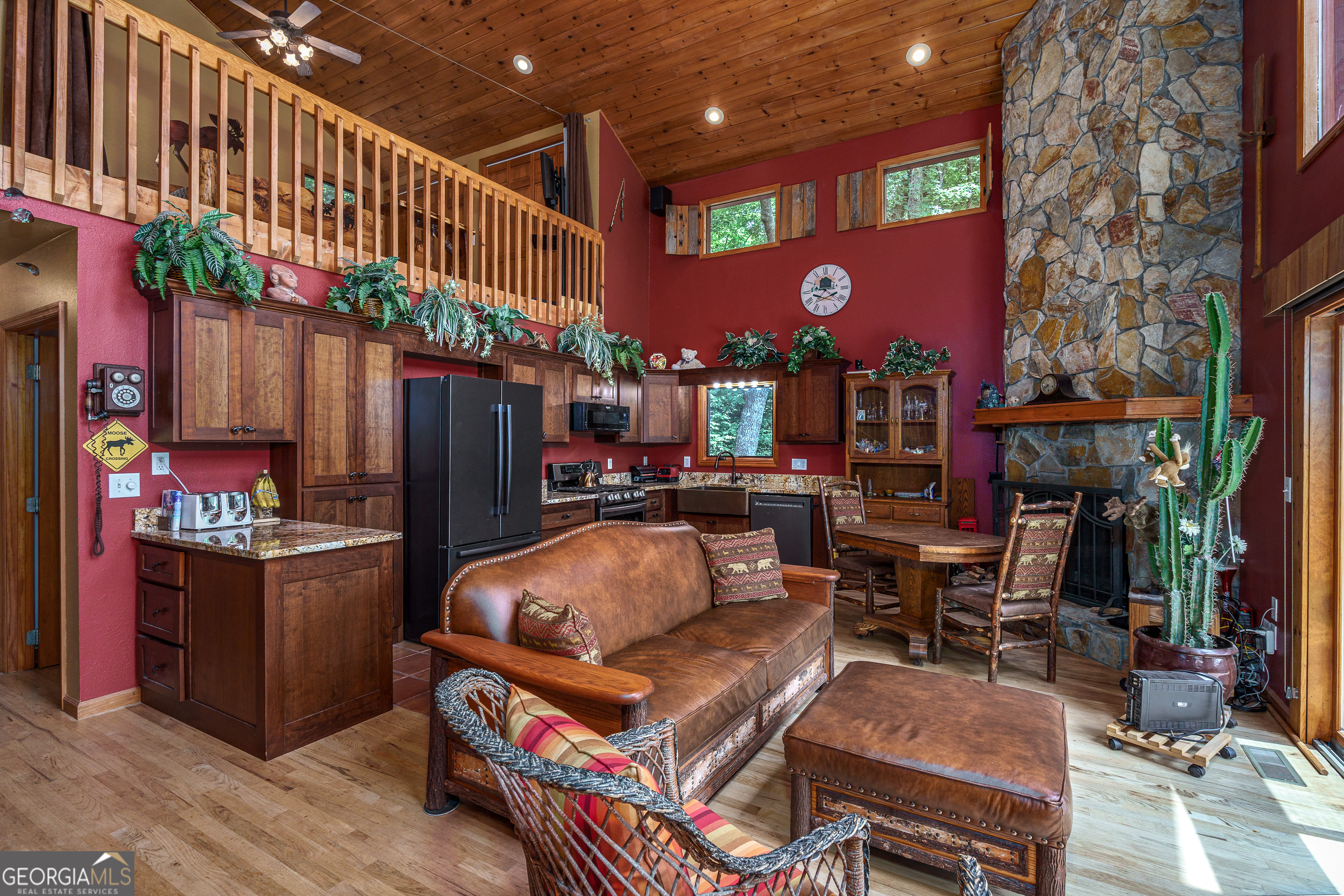 659 Lonesome Pine Road Property Photo 7