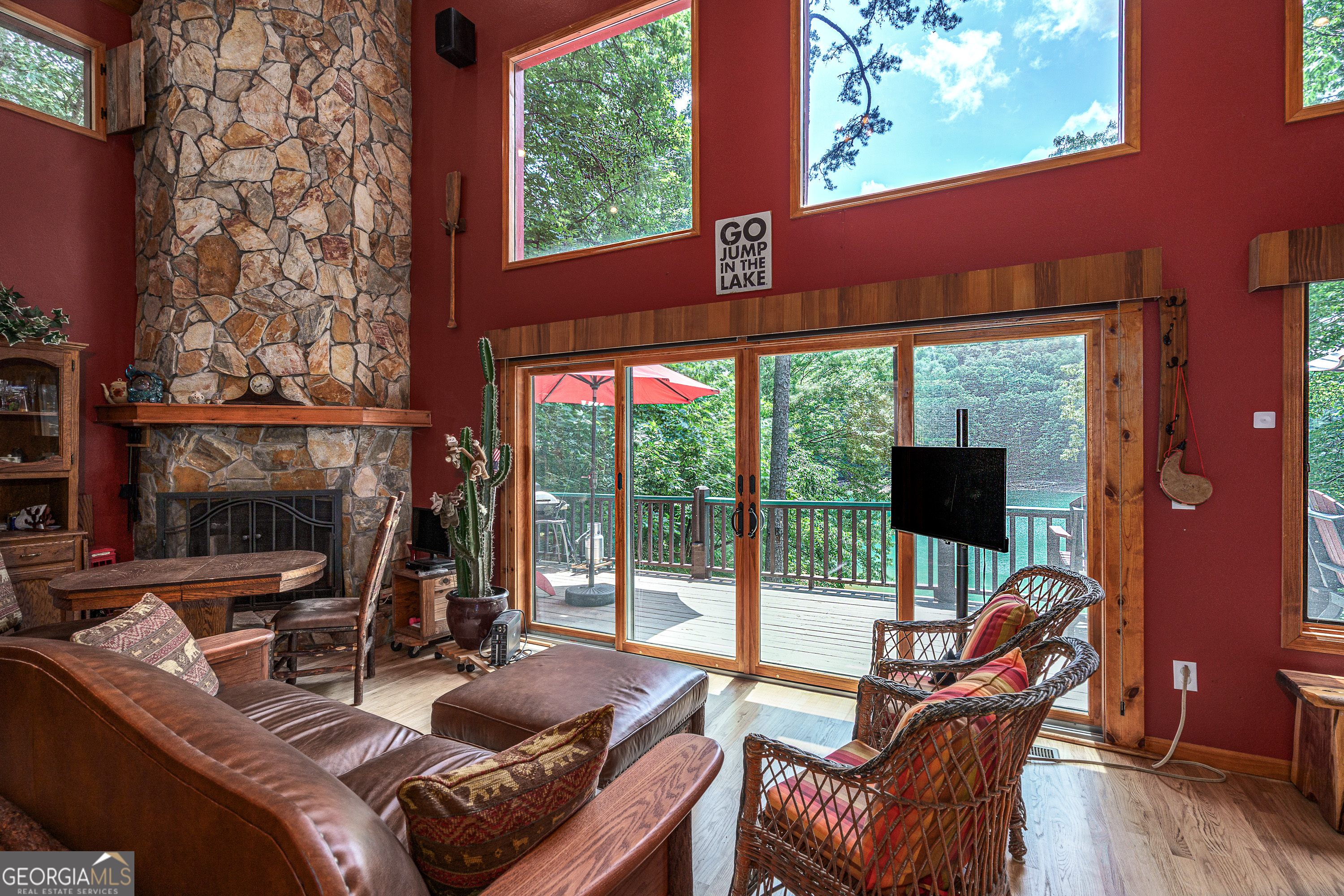 659 Lonesome Pine Road Property Photo 8