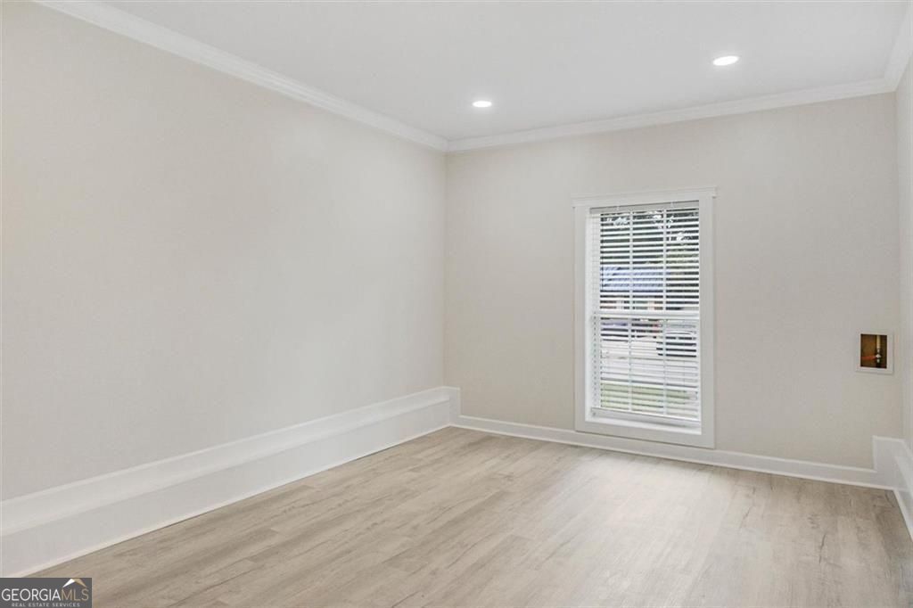 6073 Fieldcrest Drive Property Photo 11