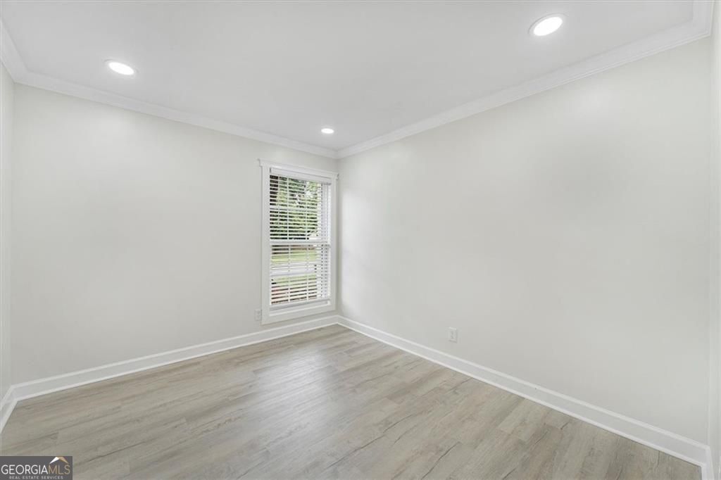 6073 Fieldcrest Drive Property Photo 15