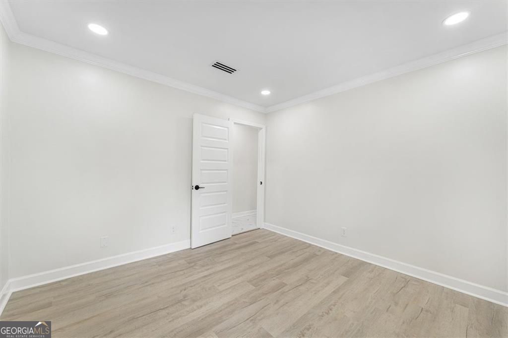 6073 Fieldcrest Drive Property Photo 20