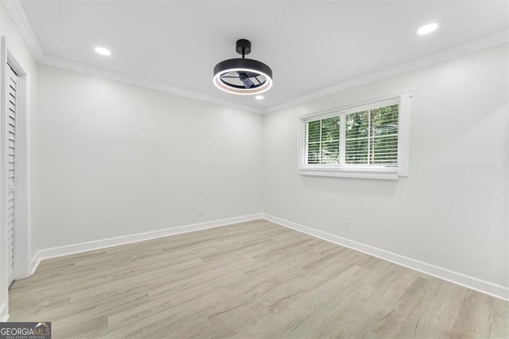 6073 Fieldcrest Drive Property Photo 21