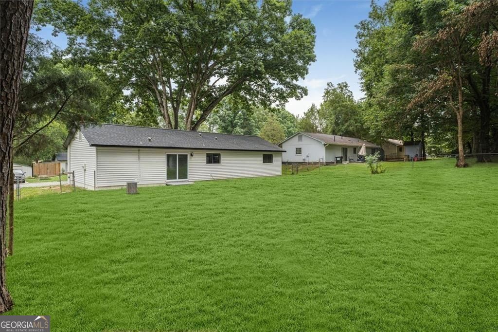 6073 Fieldcrest Drive Property Photo 26