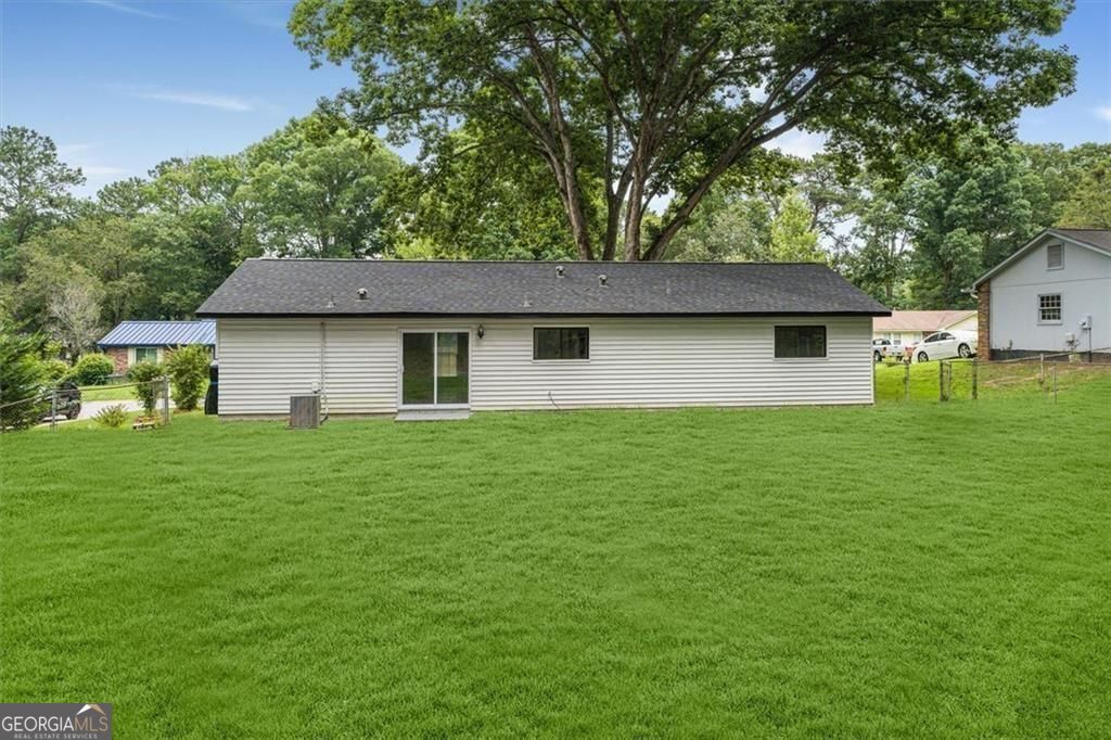 6073 Fieldcrest Drive Property Photo 27