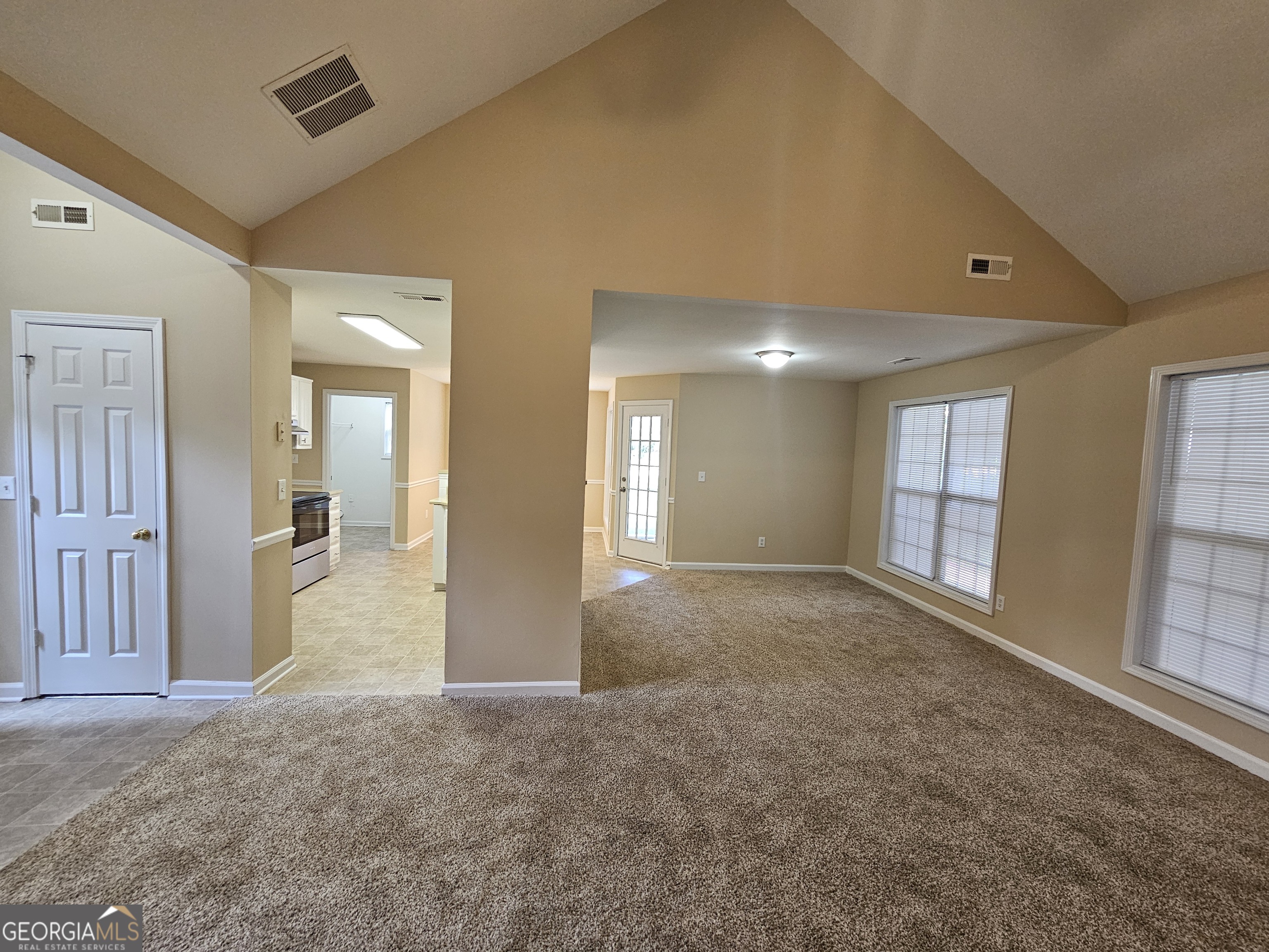 1110 Chateau Terrace Property Photo 5