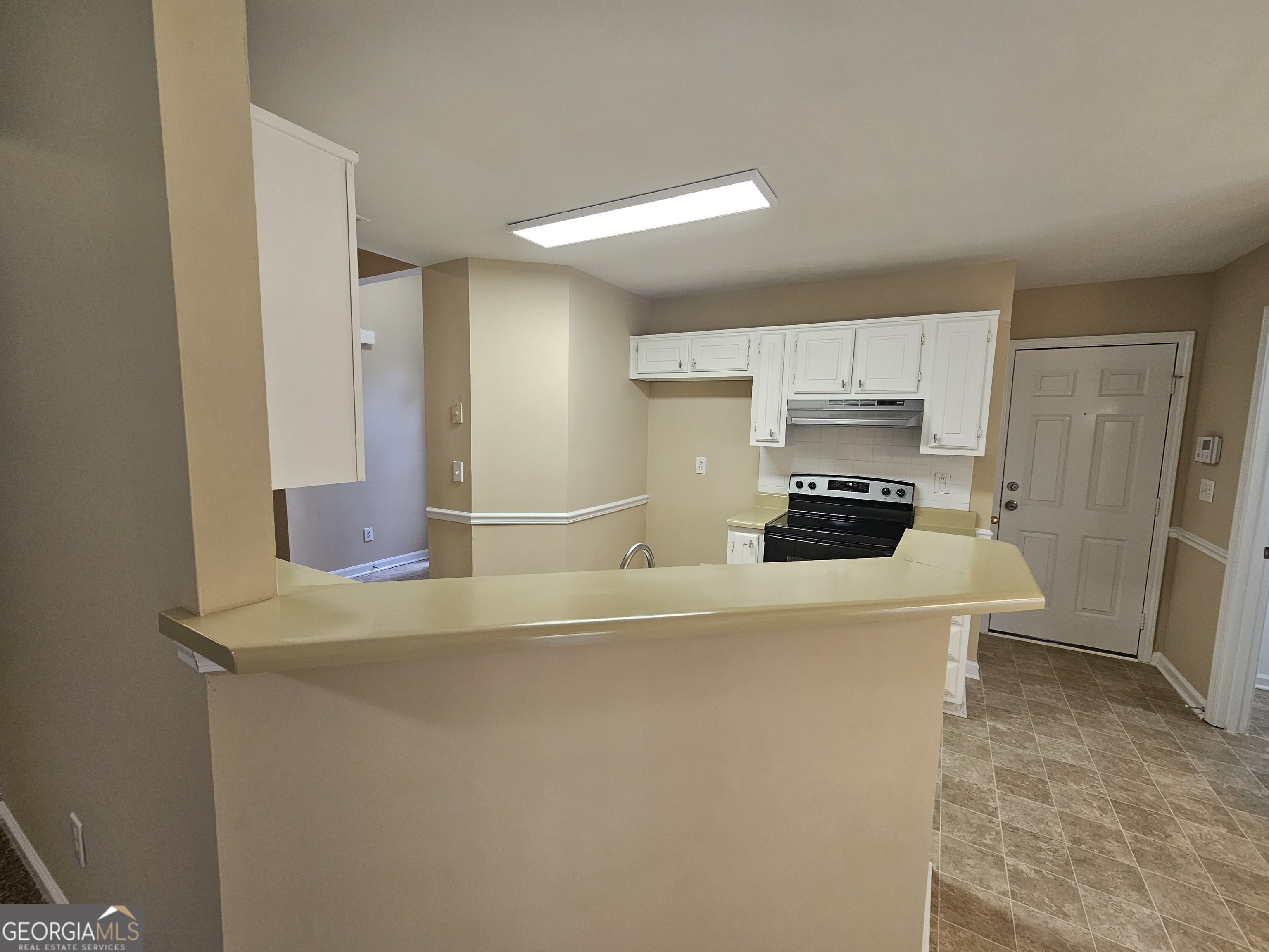 1110 Chateau Terrace Property Photo 8