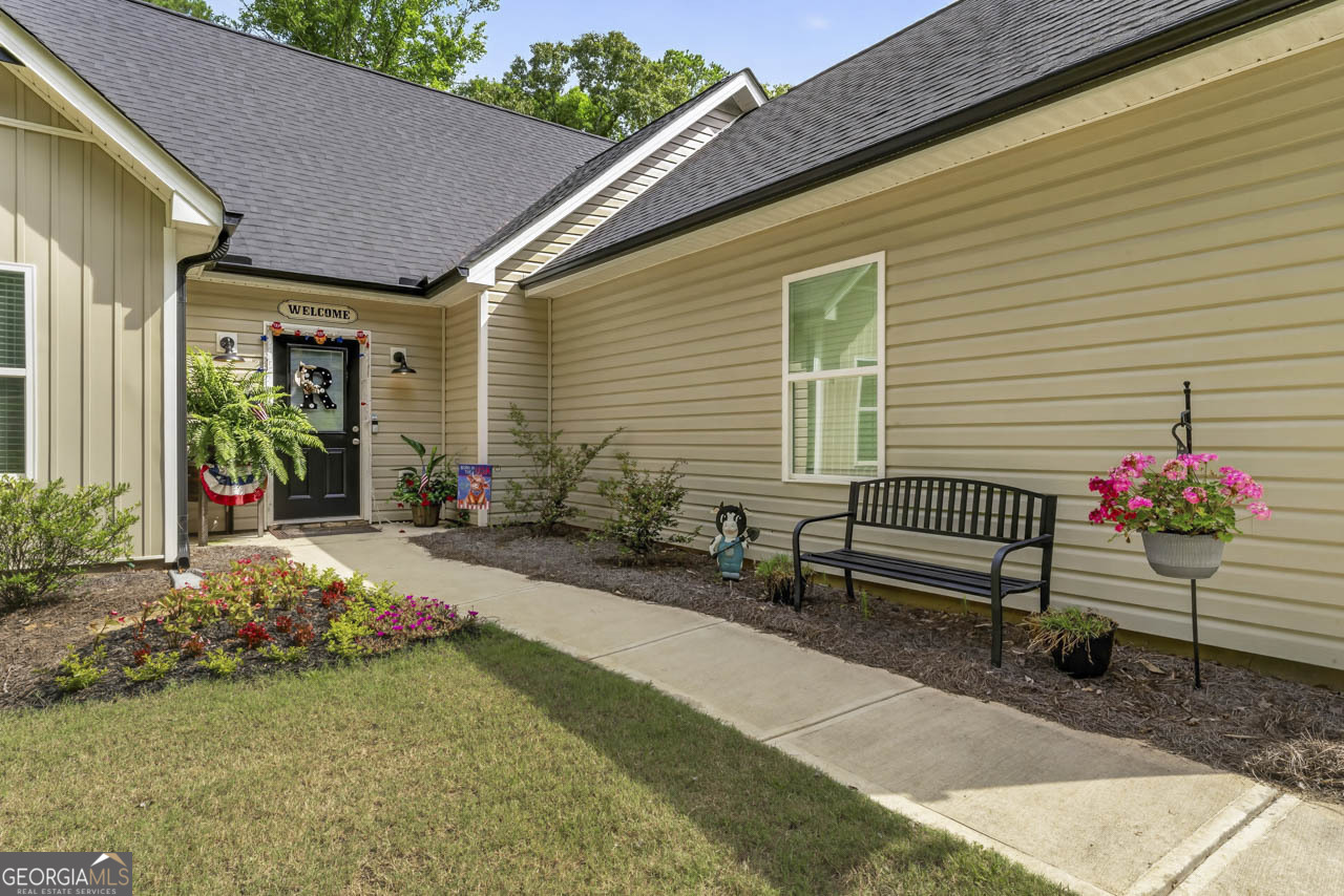 112 Bunting Court Property Photo 4