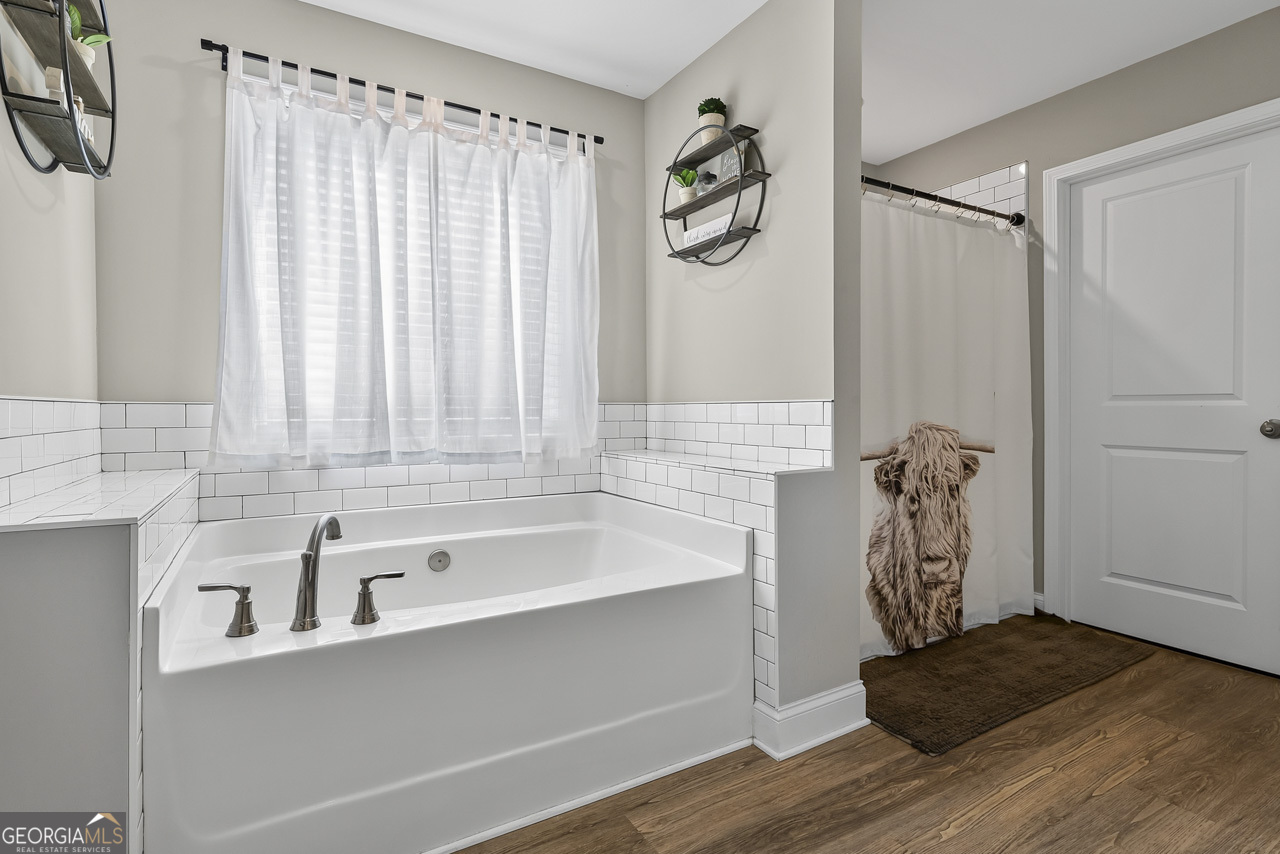 112 Bunting Court Property Photo 15