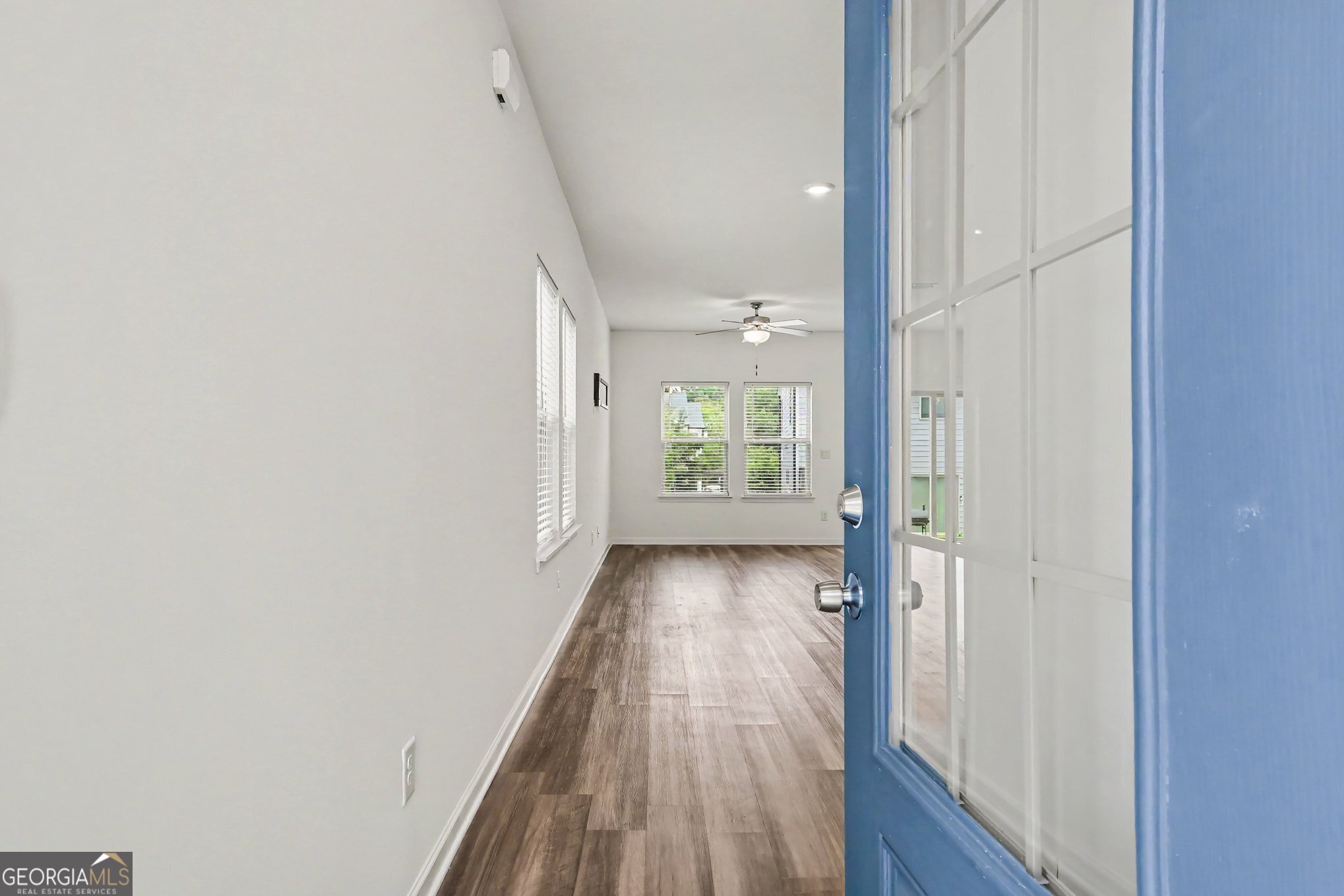5473 Plain Field Lane Property Photo 3