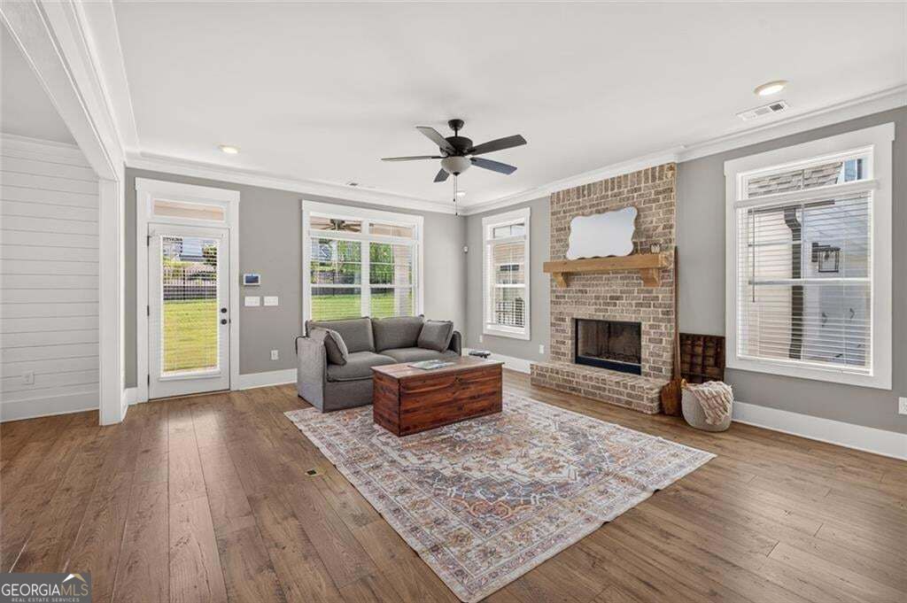 939 Clubside Drive Property Photo 15