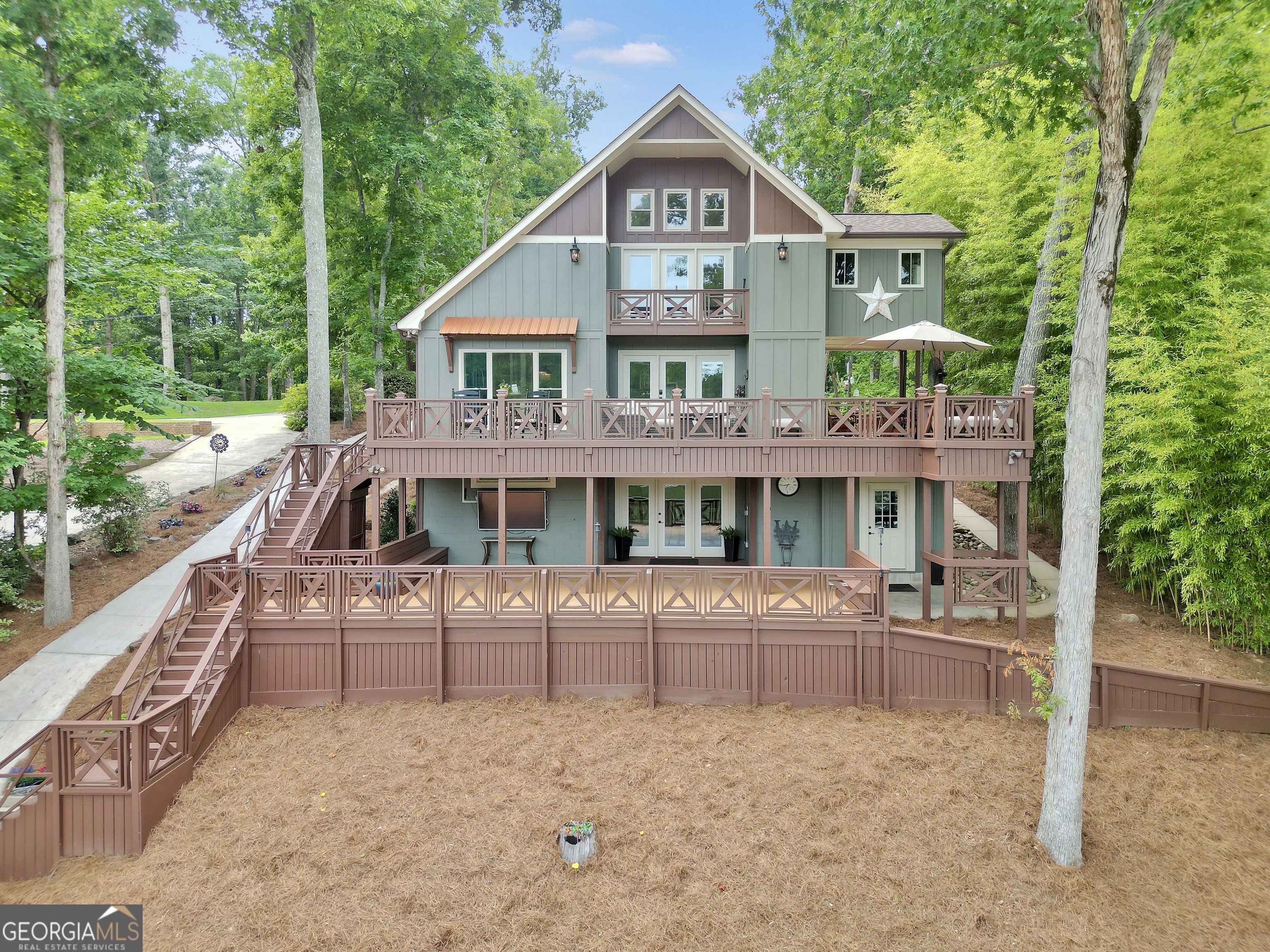 298 Roberts Point Road Property Photo 4