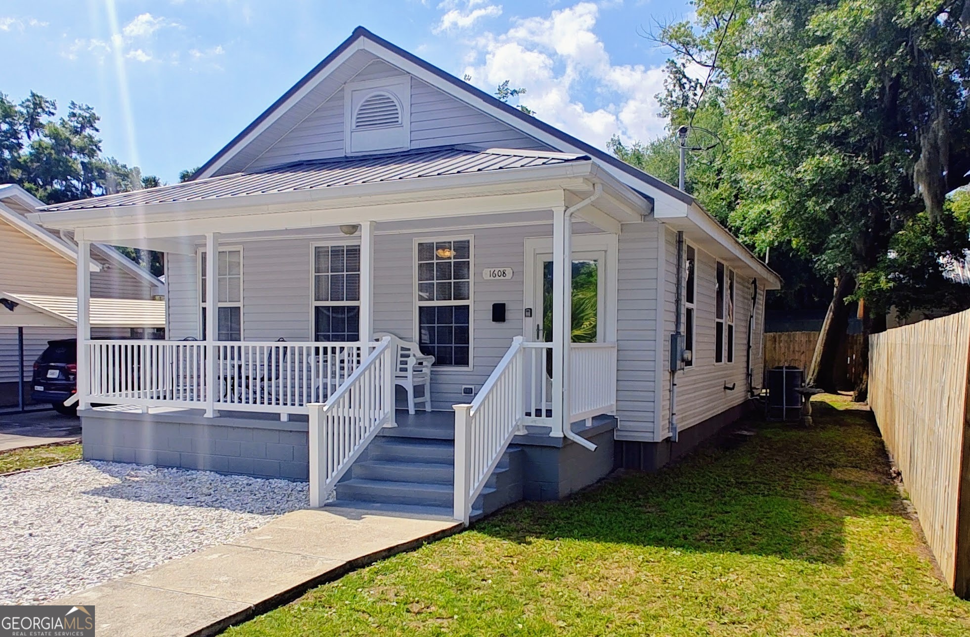 1608 Monck Street Property Photo 1