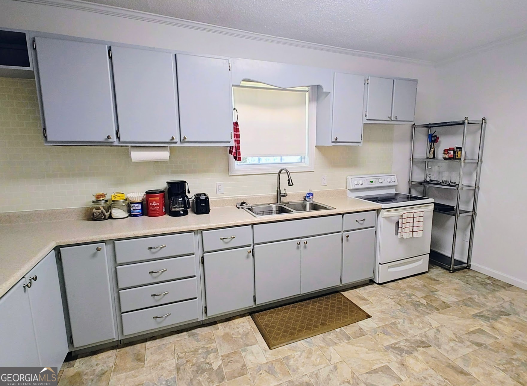 1608 Monck Street Property Photo 7