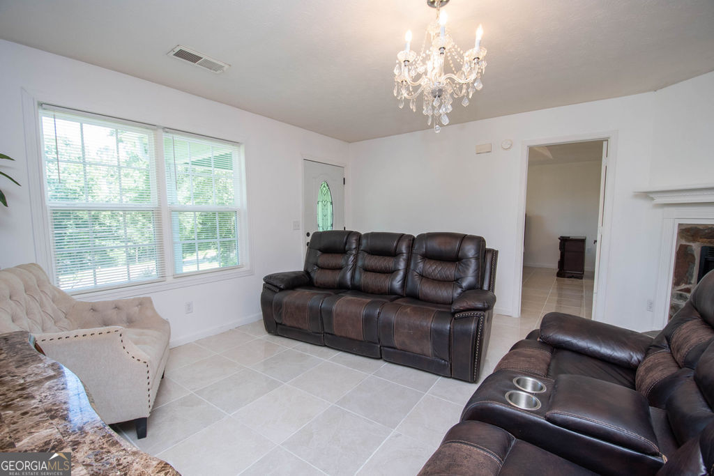 130 Gales Way Property Photo 6