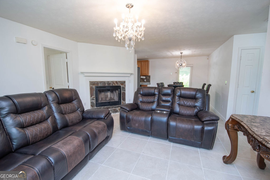 130 Gales Way Property Photo 7