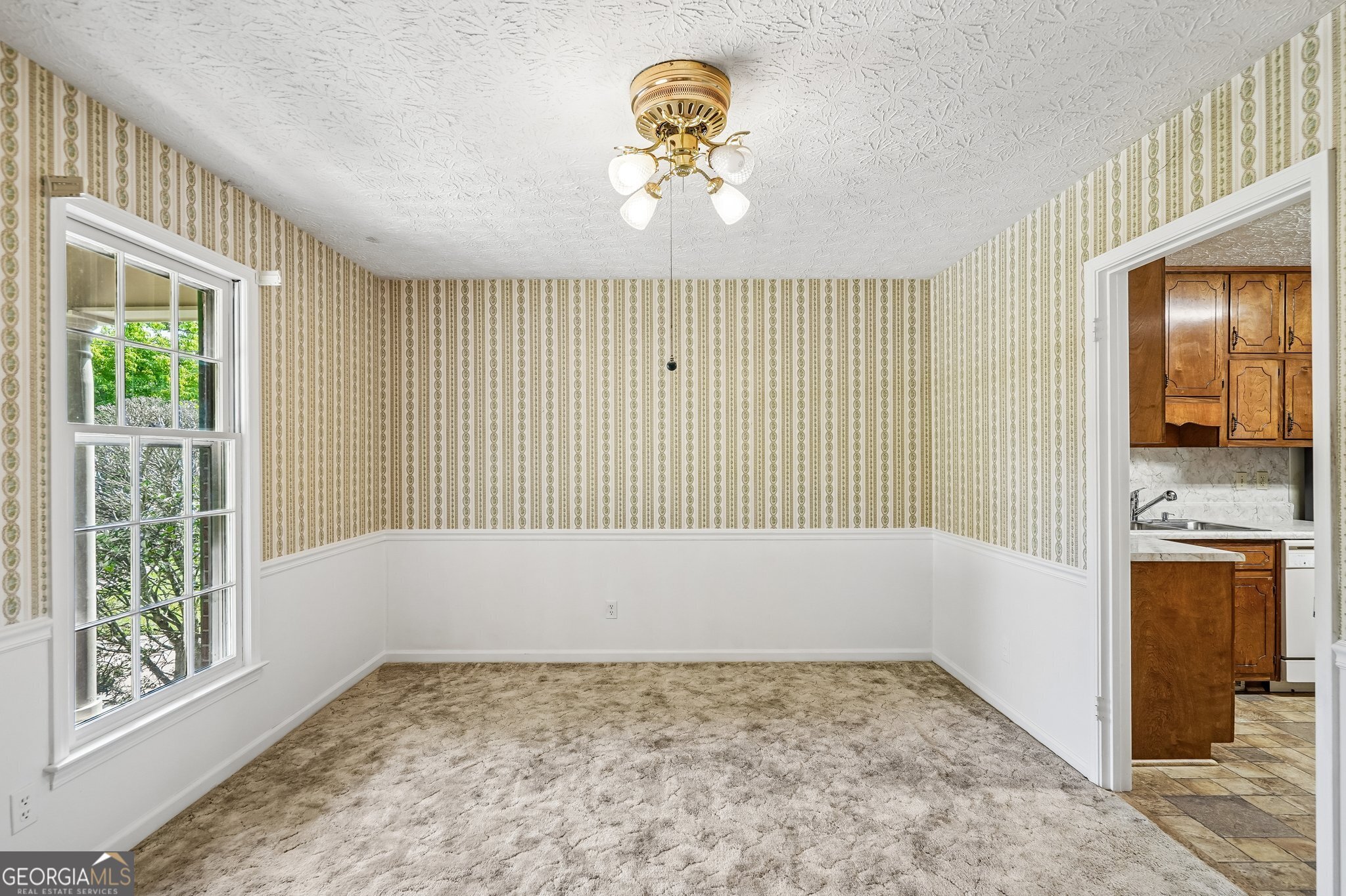 255 Helen Lane Property Photo 15