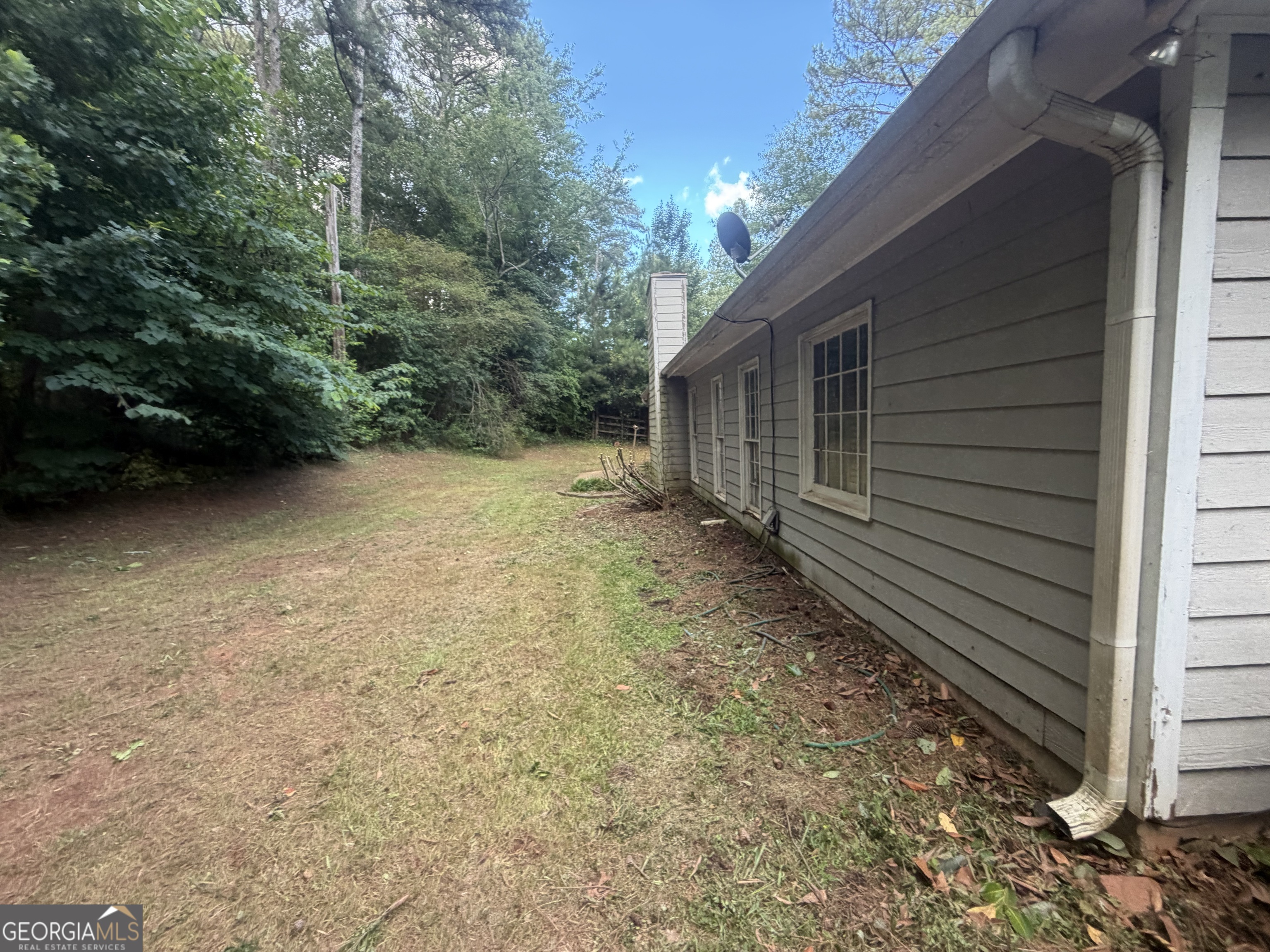 2021 Huntcliff Drive Property Photo 4