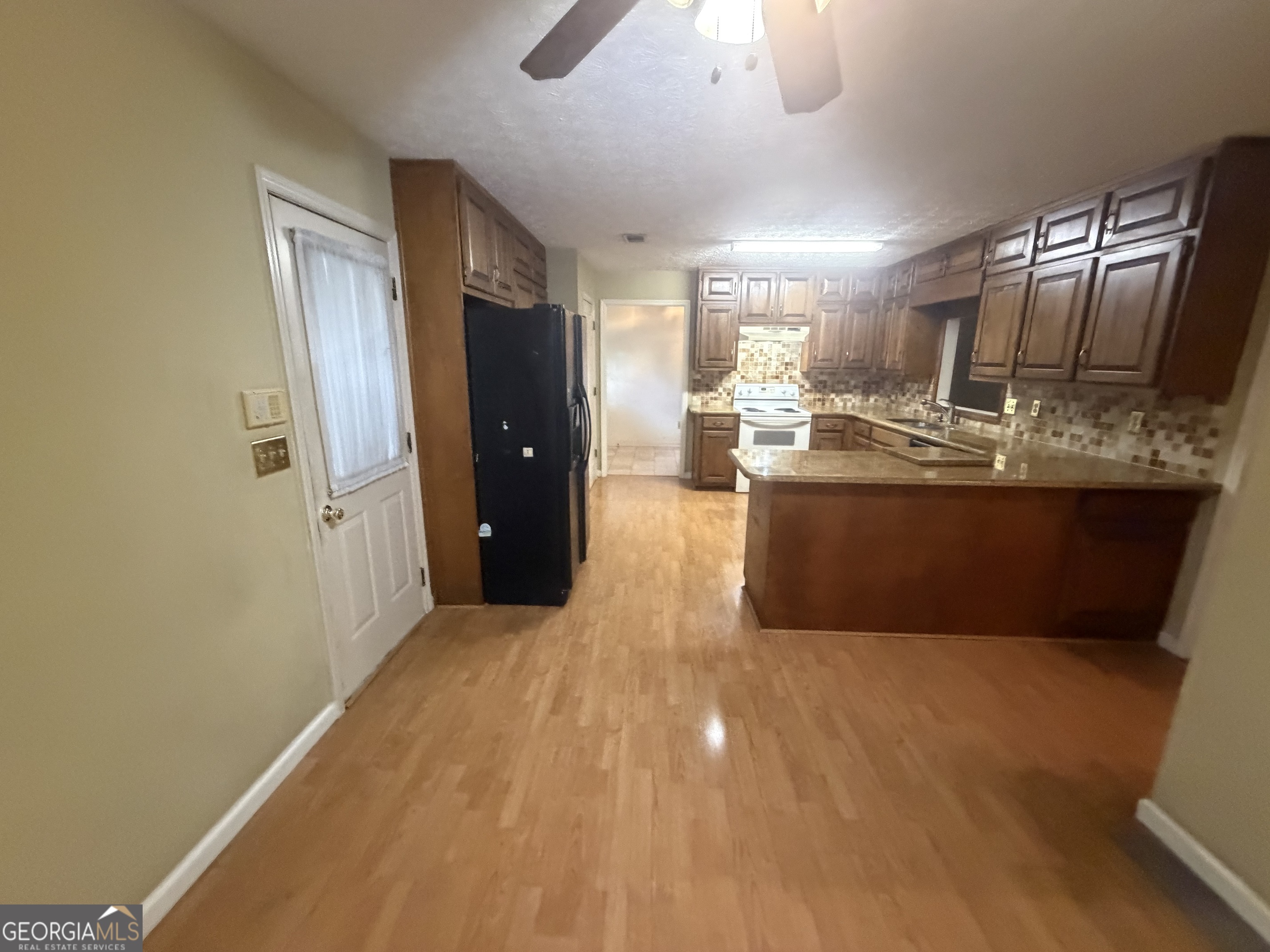 2021 Huntcliff Drive Property Photo 8