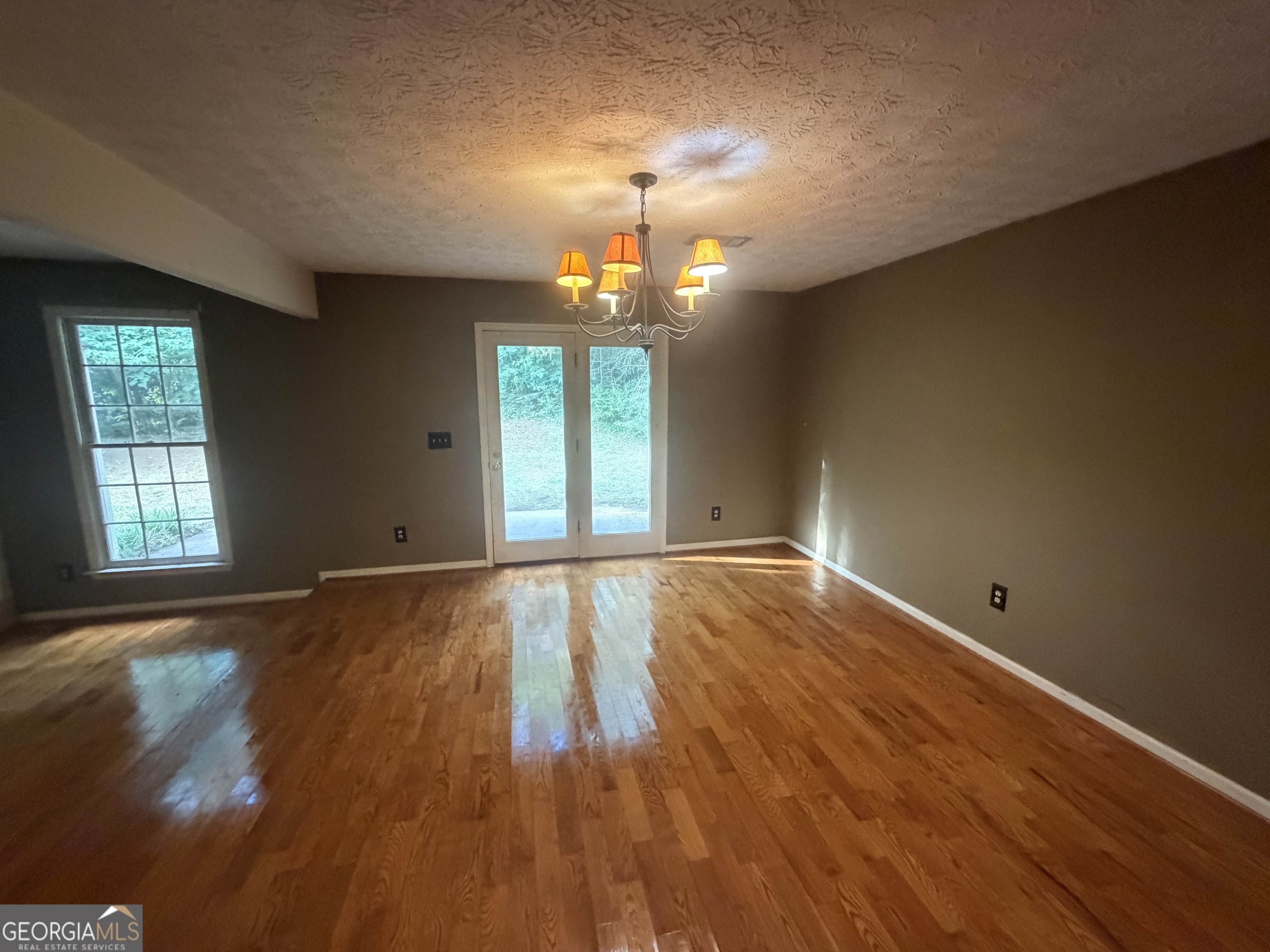 2021 Huntcliff Drive Property Photo 12