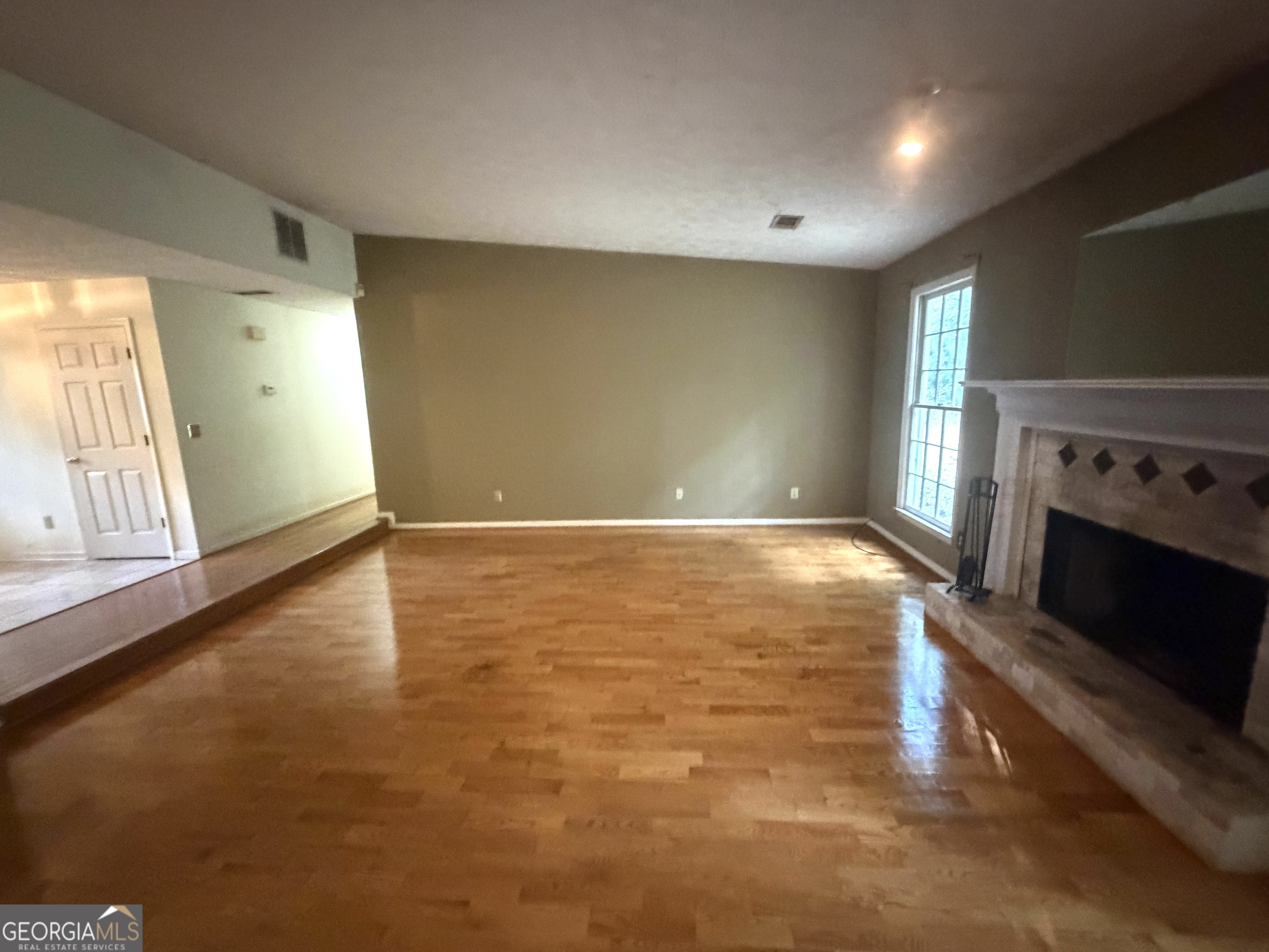 2021 Huntcliff Drive Property Photo 13