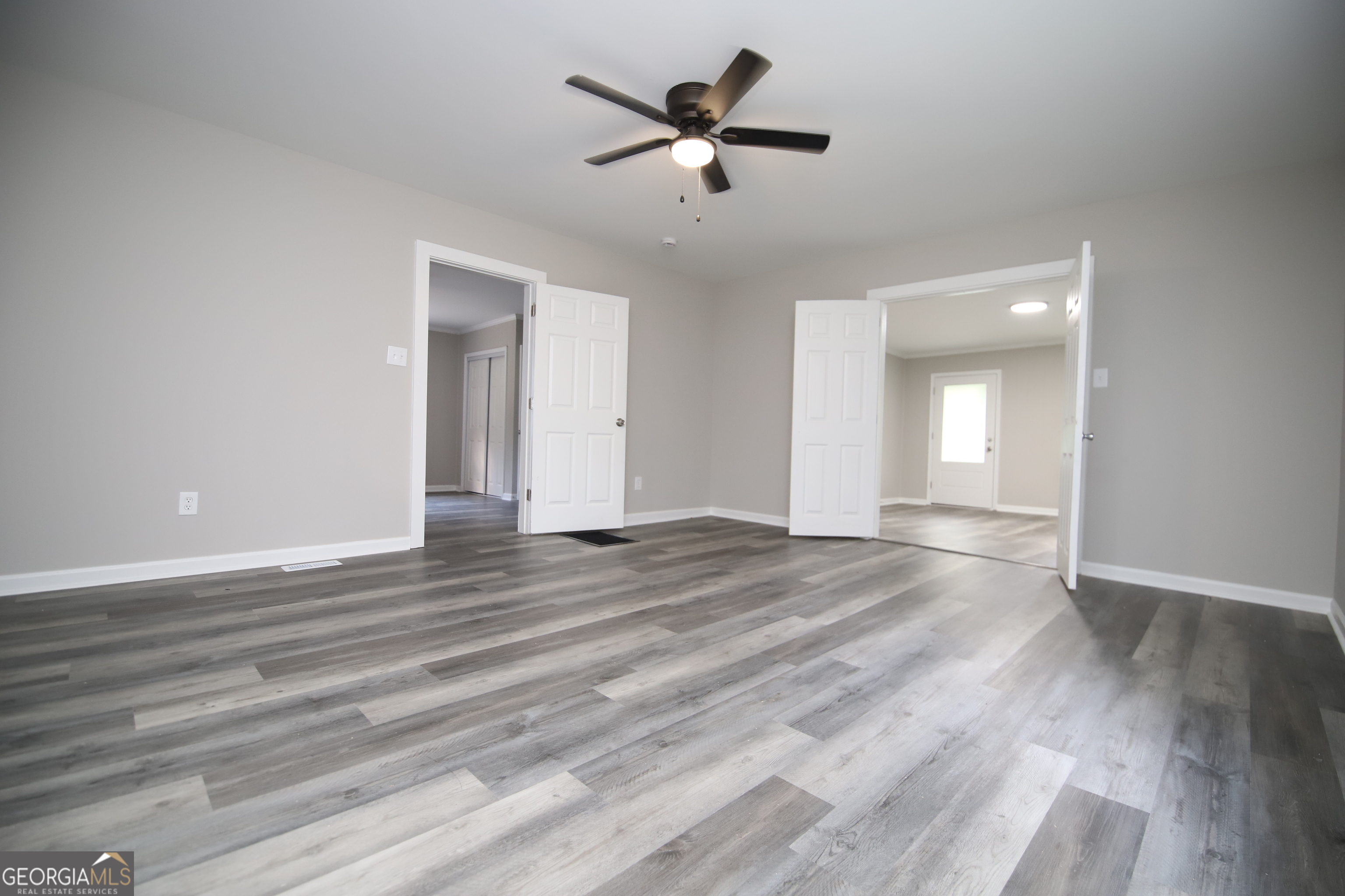 1105 Juniper Street Property Photo 4
