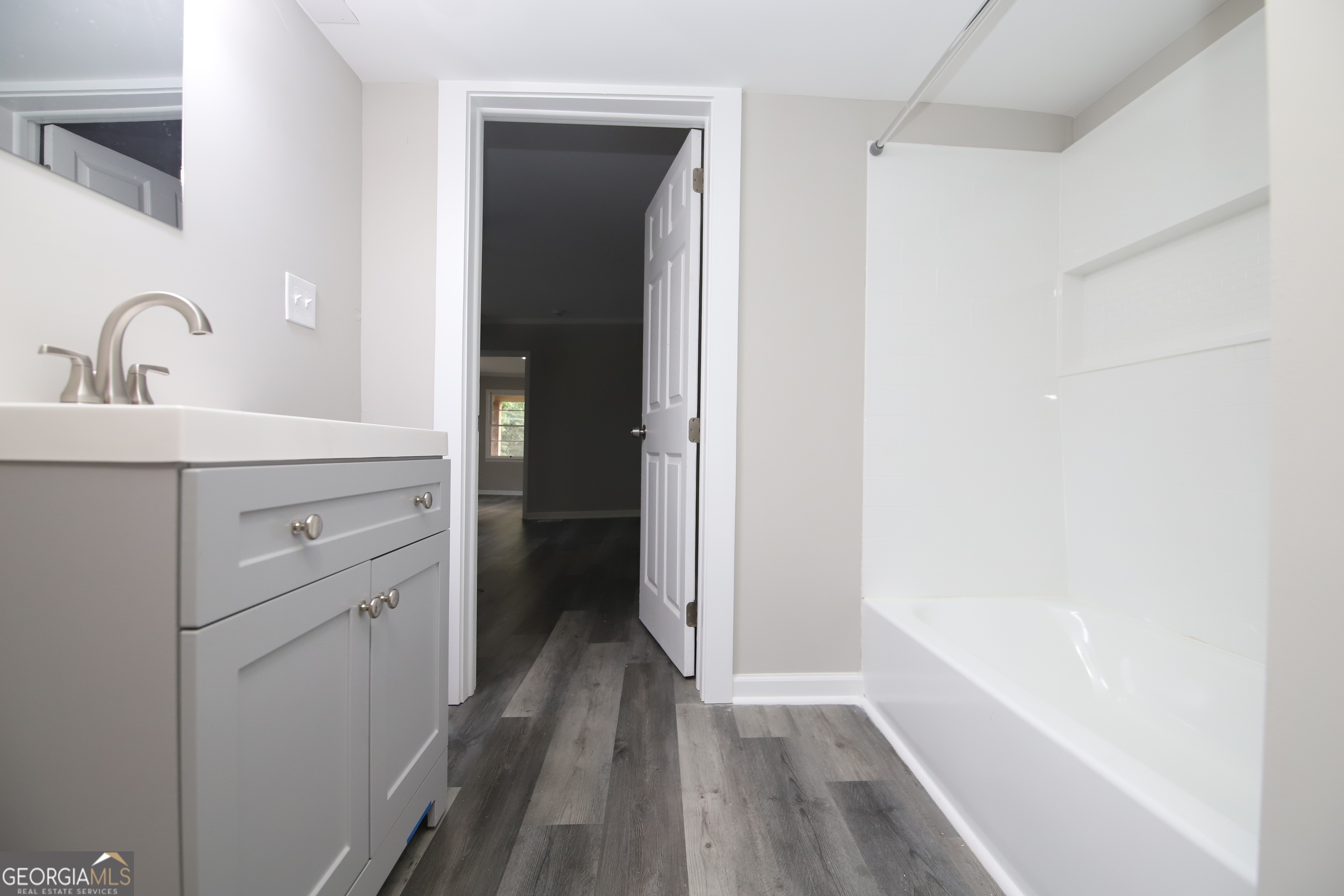 1105 Juniper Street Property Photo 5