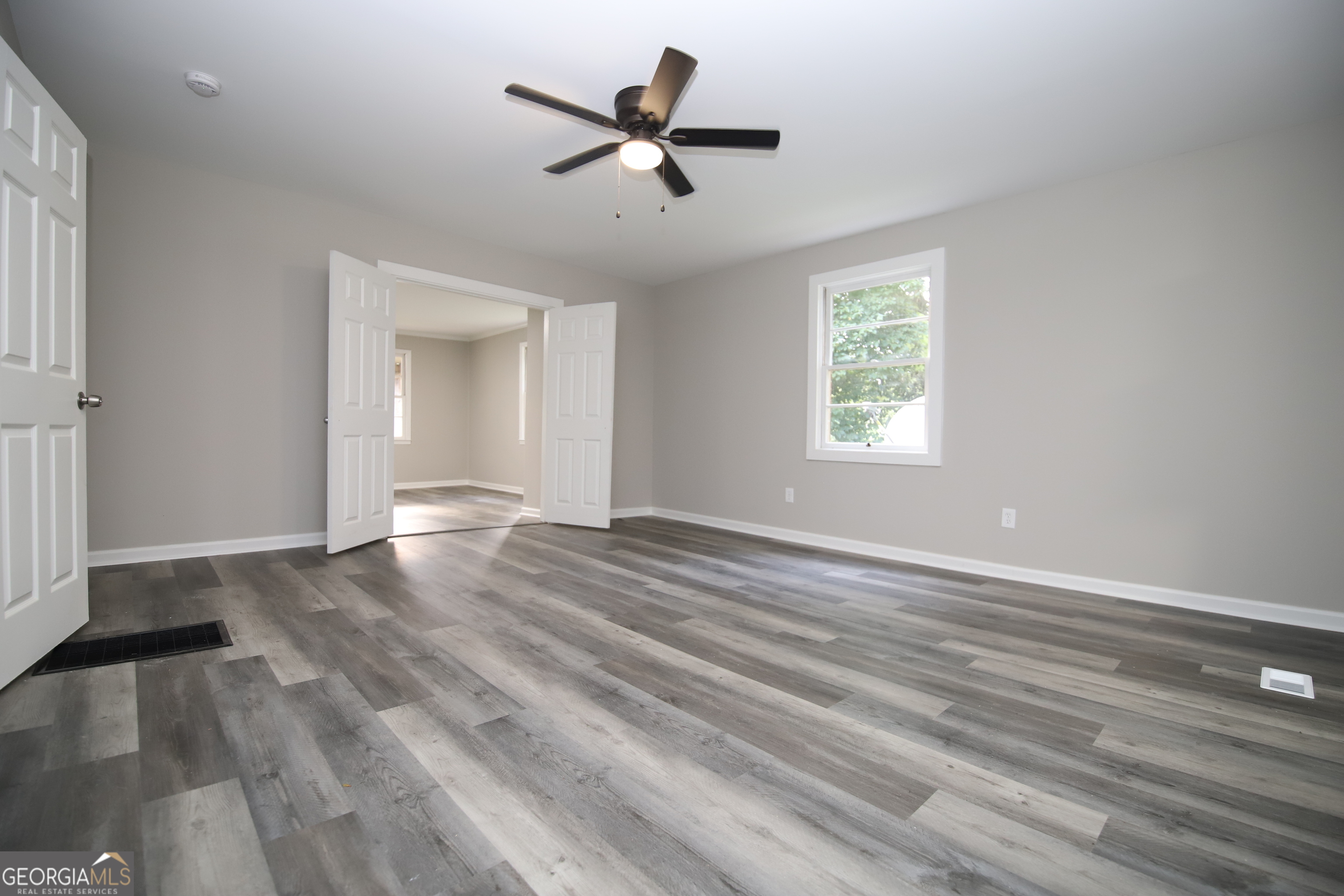 1105 Juniper Street Property Photo 6