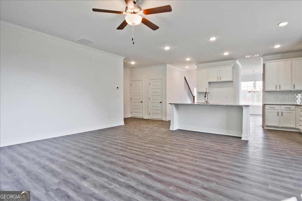 5956 Spring Way Property Photo 10