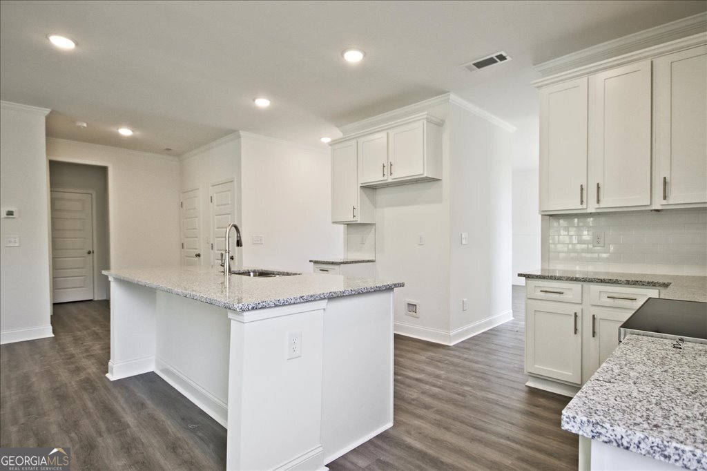 5956 Spring Way Property Photo 13