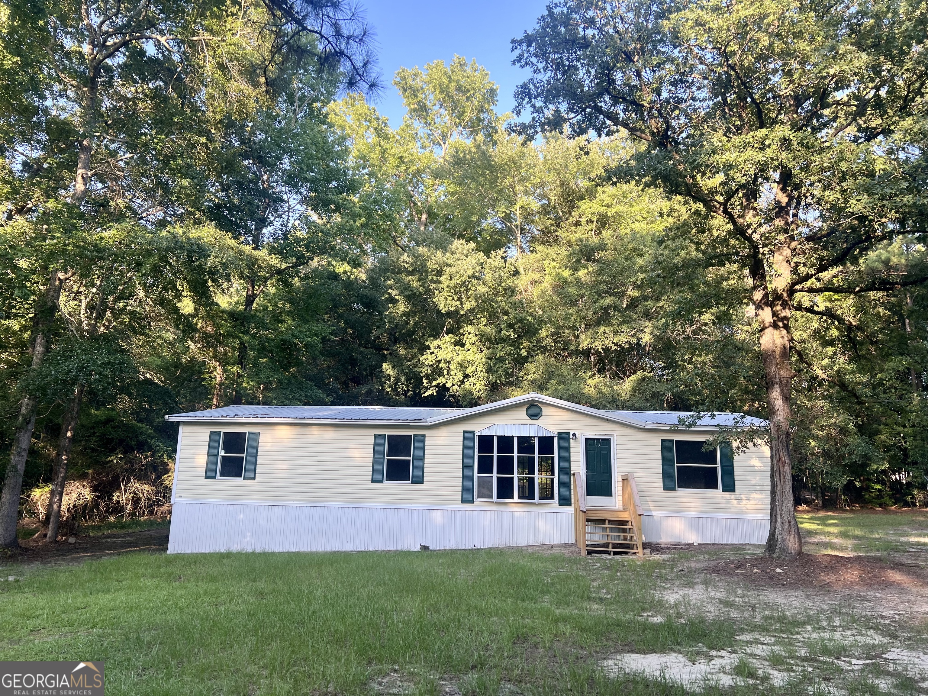 282 Sycamore Drive Property Photo 1