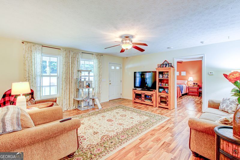 840 Folds Road Property Photo 13