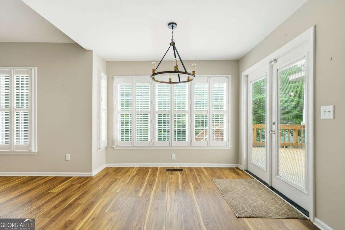120 N Hillbrooke Trail Property Photo 5