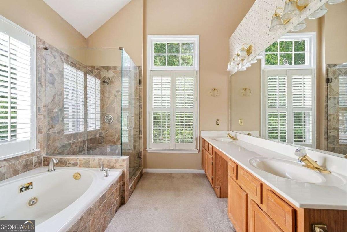 120 N Hillbrooke Trail Property Photo 10