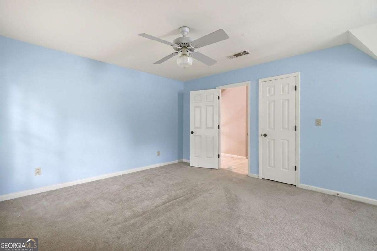 120 N Hillbrooke Trail Property Photo 27