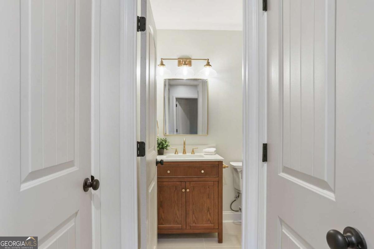 1217 E 34th Street Property Photo 30