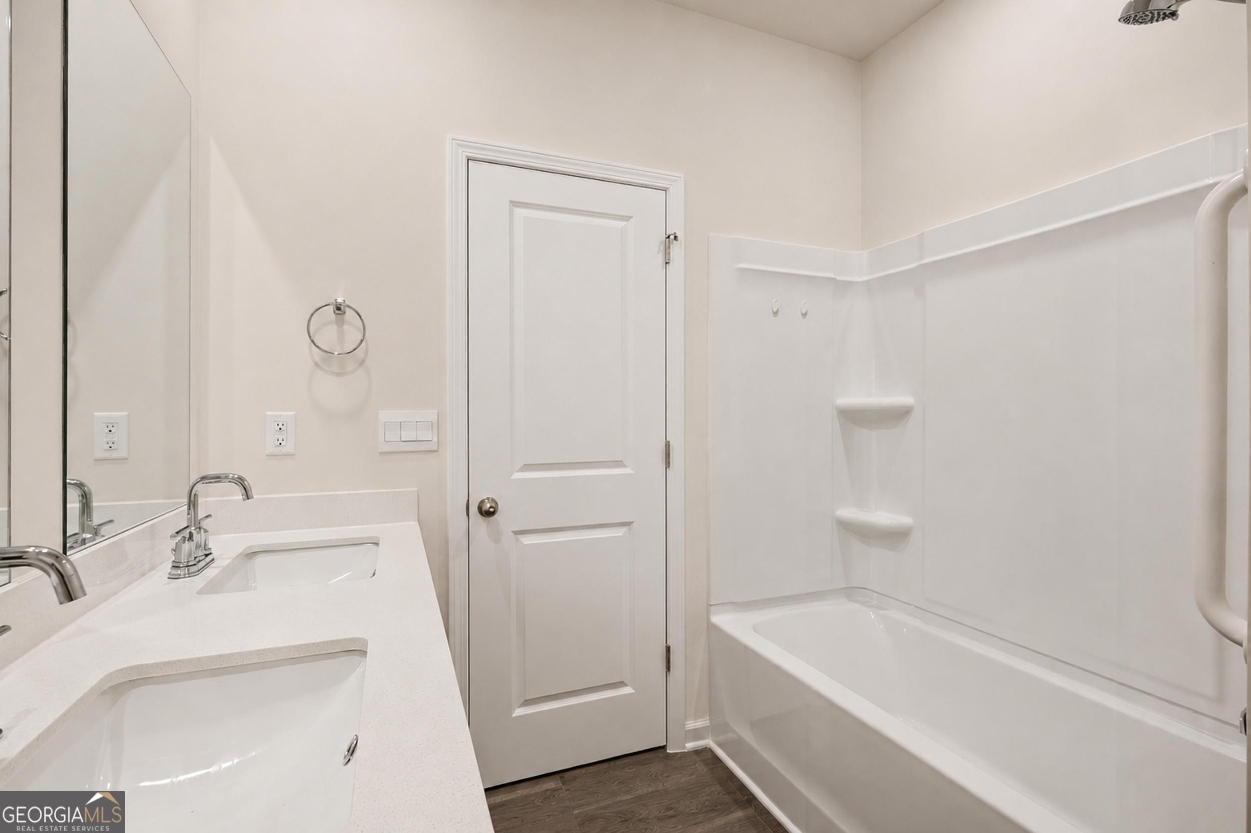 1638 High Falls Lane Property Photo 18